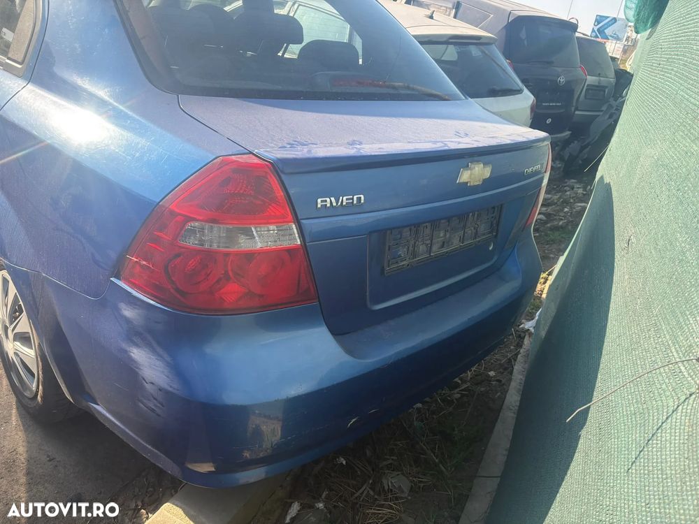 Dezmembrez Chevrolet Aveo - 3