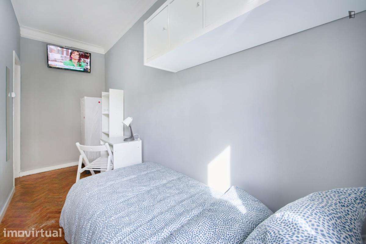 Quarto - localizado em Amadora Lisbon - Grande imagem: 3/25