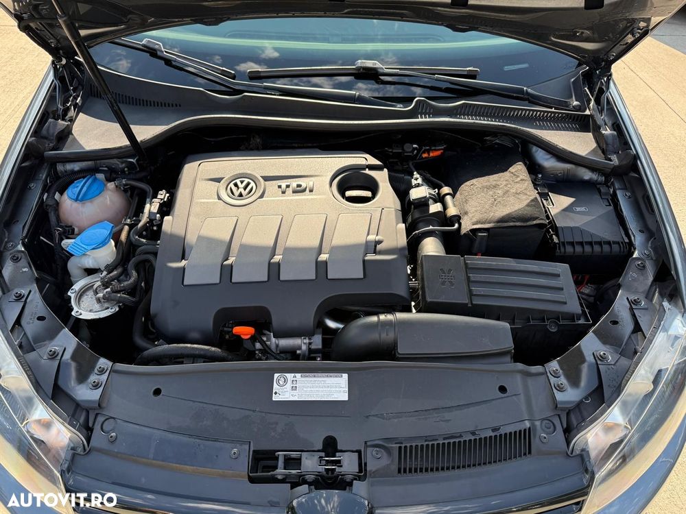 Volkswagen Golf - 8