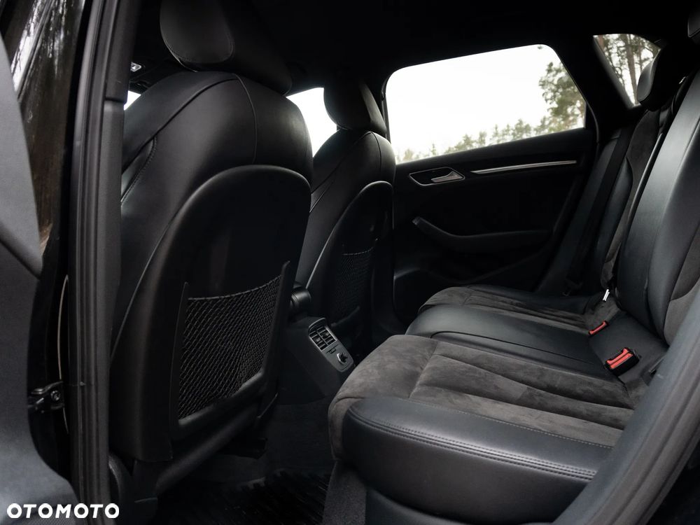 Audi A3 Sportback 2.0 TDI S line Sportpaket - 14