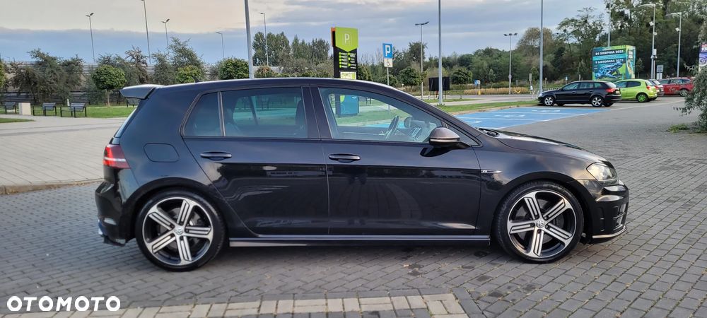 Volkswagen Golf - 11