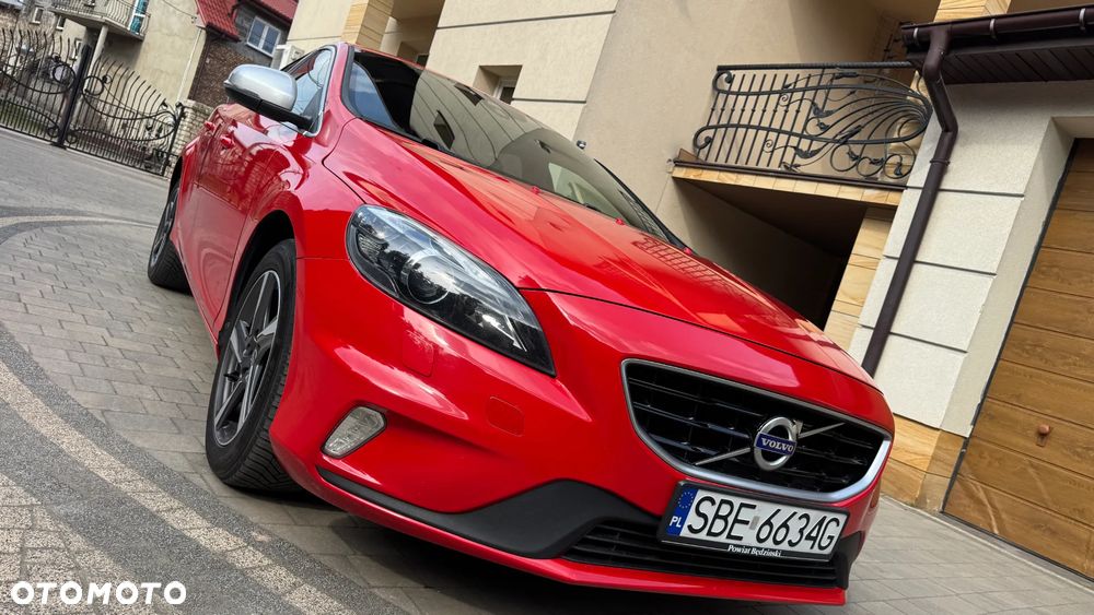 Volvo V40 D2 Drive-E R-Design Momentum - 13