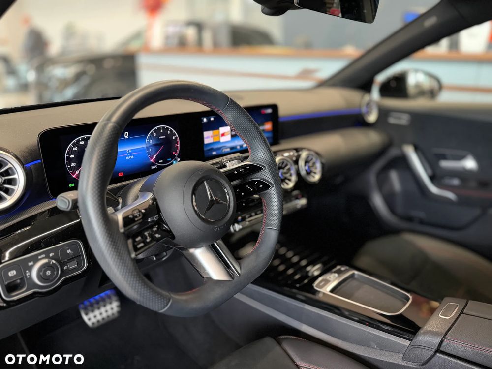 Mercedes-Benz Klasa A 200 AMG Line 7G-DCT - 6