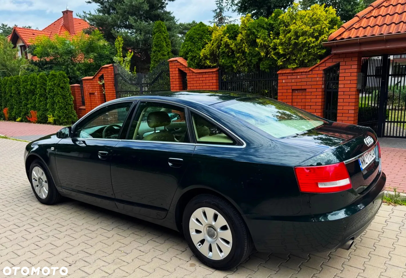 Audi A6 2.4 - 4