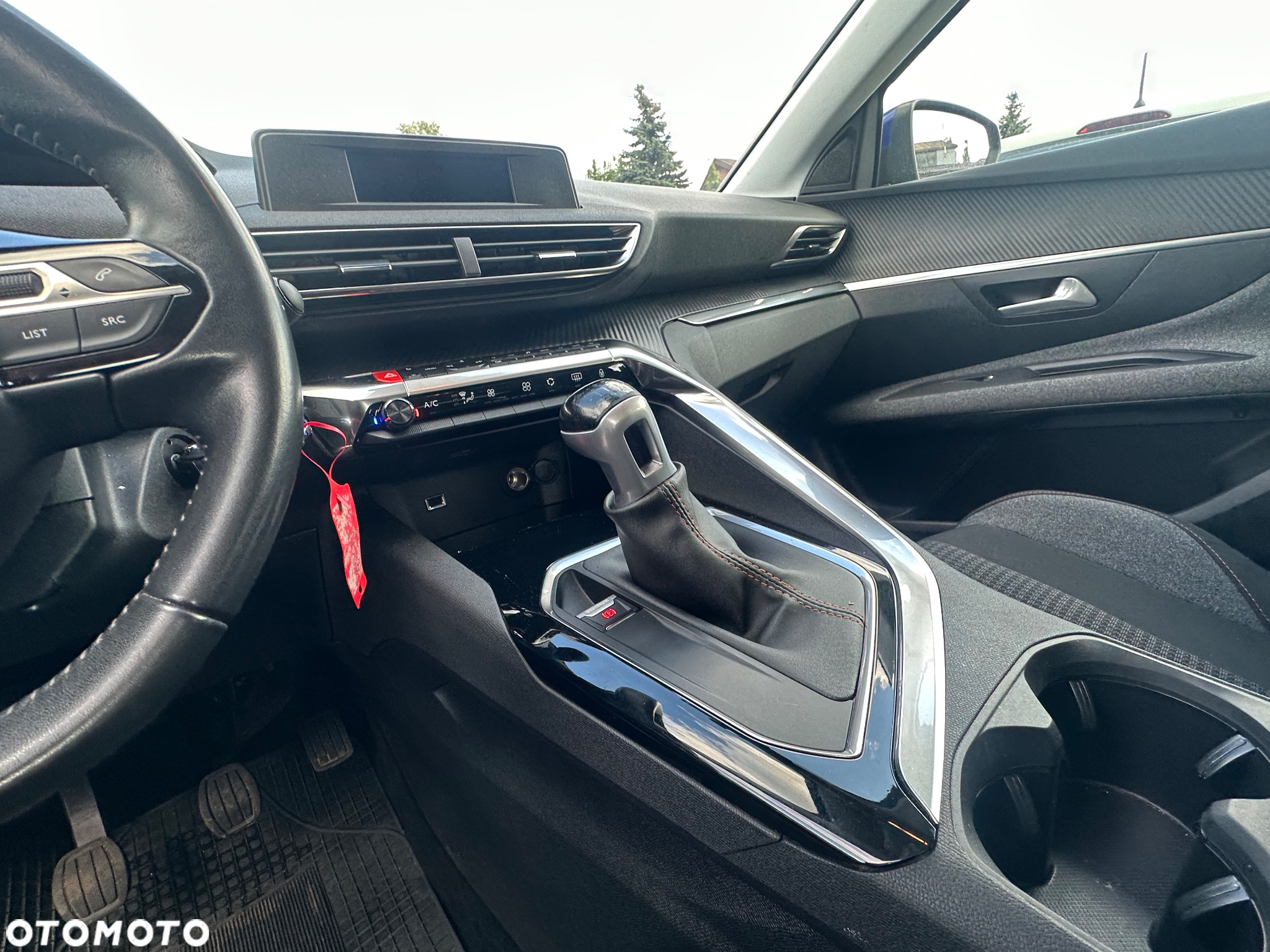 Peugeot 3008 1.2 PureTech GPF Allure S&S - 12