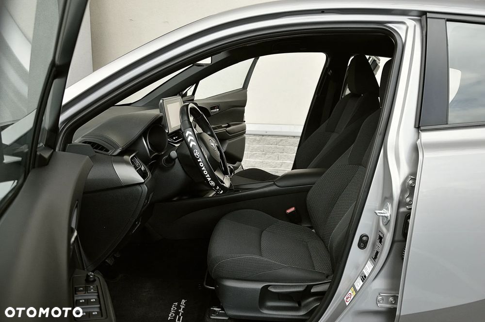 Toyota C-HR 1.2 T Premium - 6