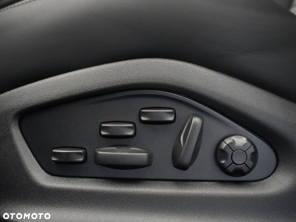 Porsche Cayenne S E-Hybrid PHEV Black Edition - 25