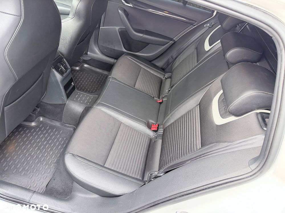 Skoda Octavia 2.0 TDI (Green tec) RS - 15