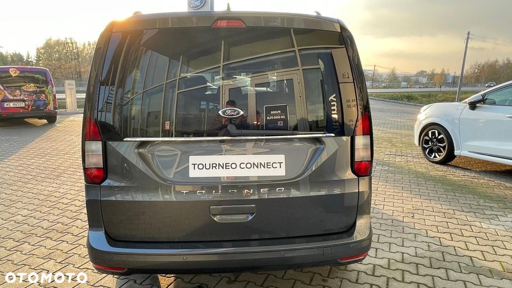 Ford Tourneo Connect - 4
