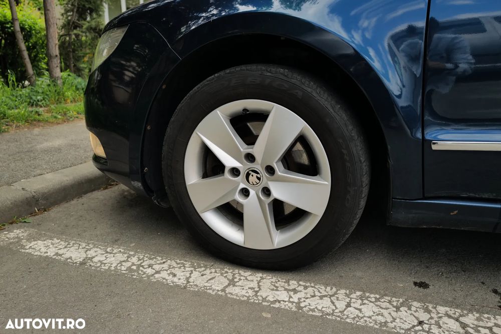 Skoda Superb 2.0 TDI Elegance DSG - 21