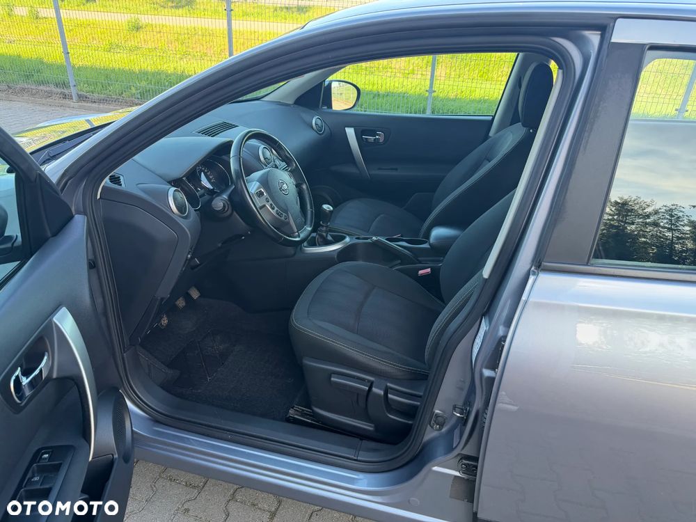 Nissan Qashqai 2.0 dCi DPF acenta - 13