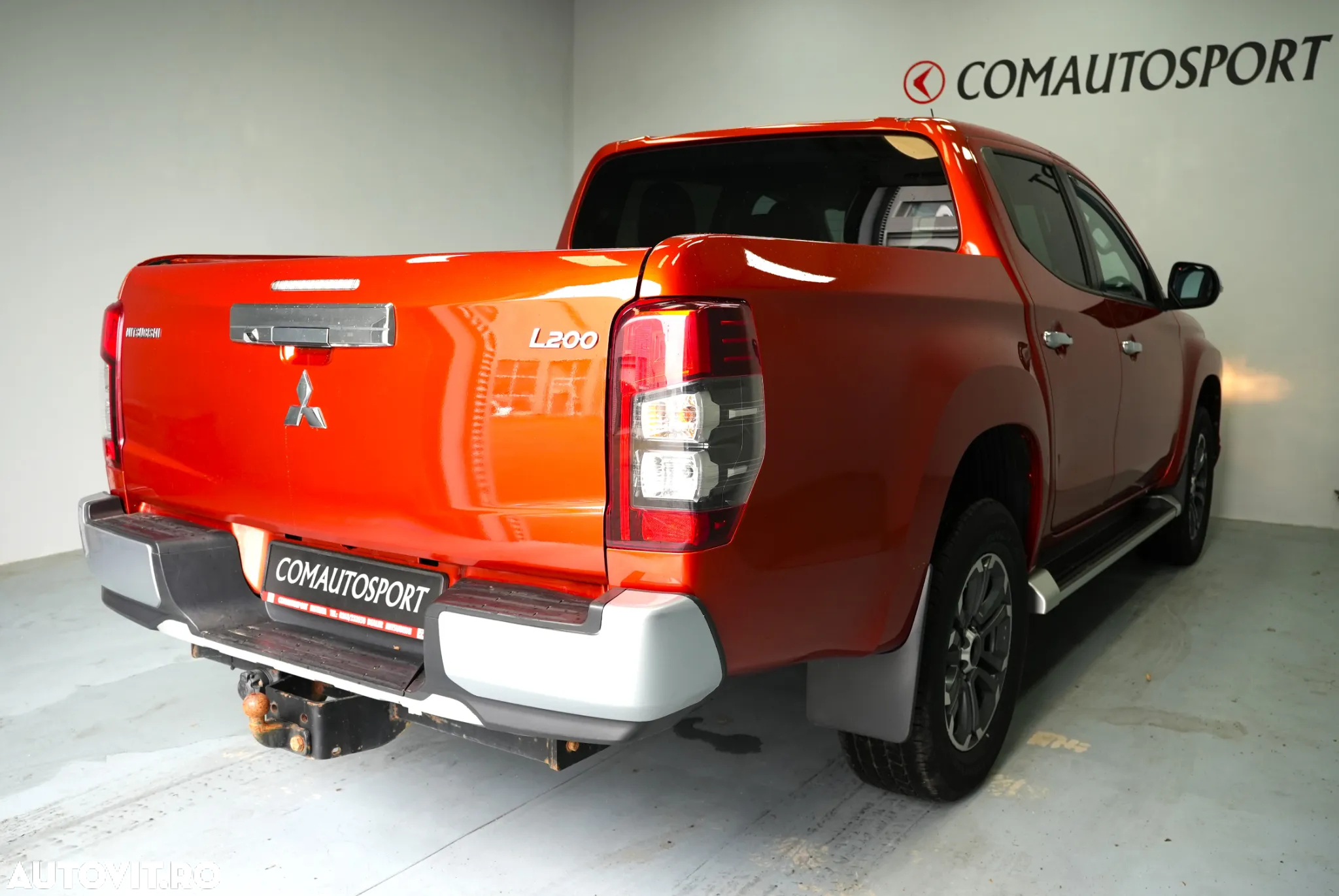 Mitsubishi L200 Double Cab 2.2 DI-D M/T Intense - 6