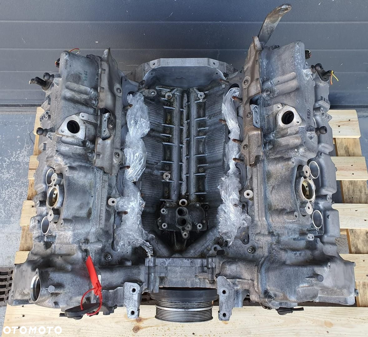 SILNIK N63B44A BMW 5 F10 F11 4.4 V8 - 2