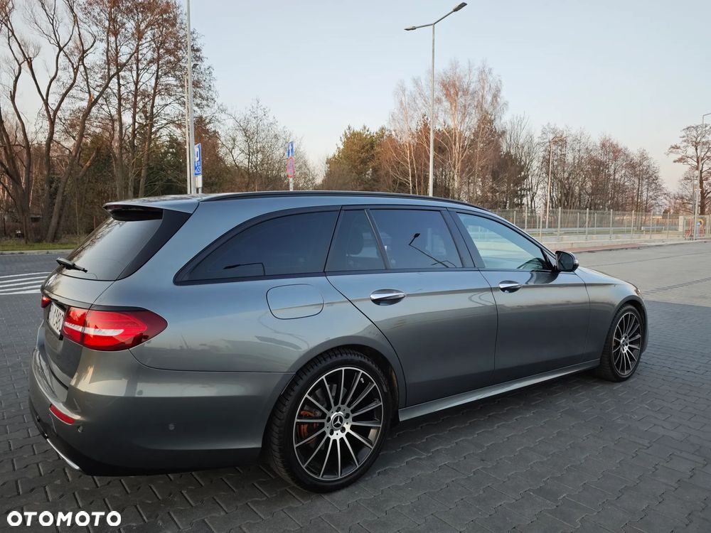 Mercedes-Benz Klasa E 400 d 4Matic T 9G-TRONIC AMG Line - 9