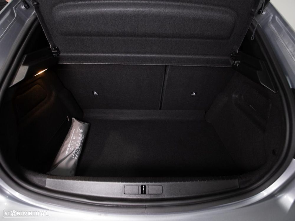 Peugeot 208 1.2 PureTech Active Pack — fotografia 12