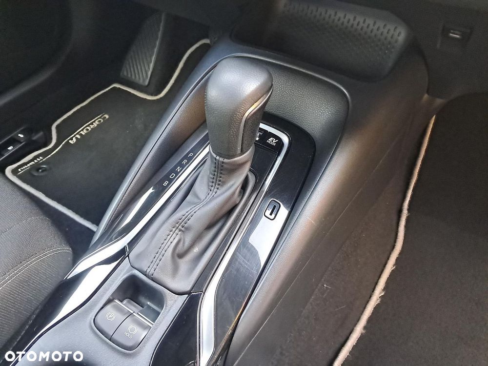 Toyota Corolla 1.8 Hybrid Comfort - 21