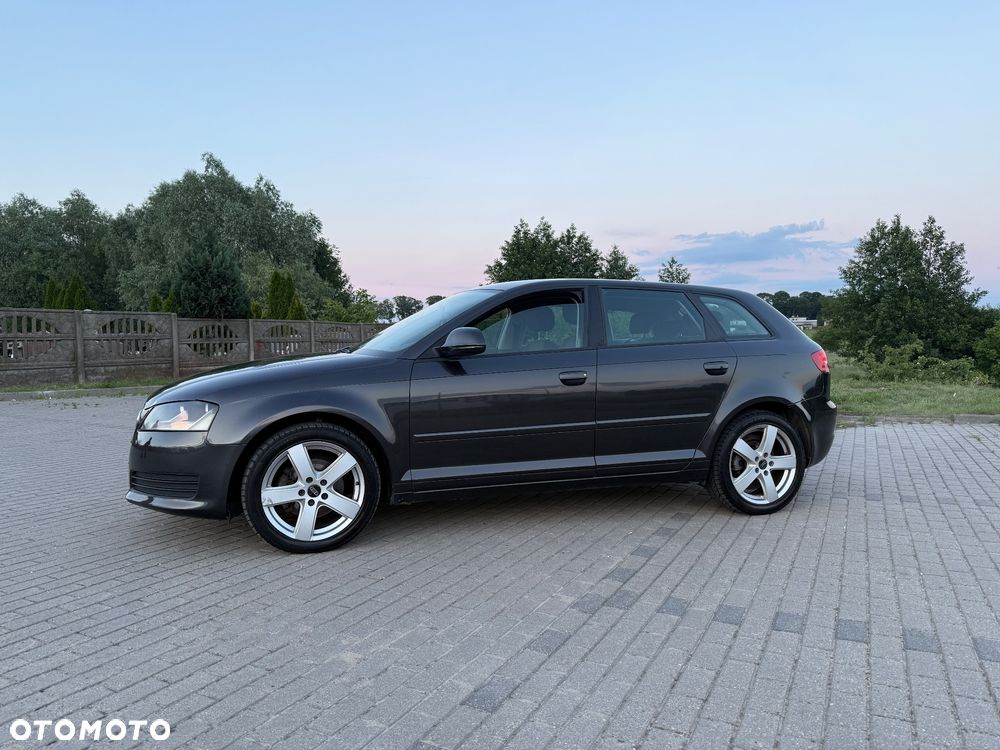 Audi A3 Sportback 2.0 TDI Ambiente - 4
