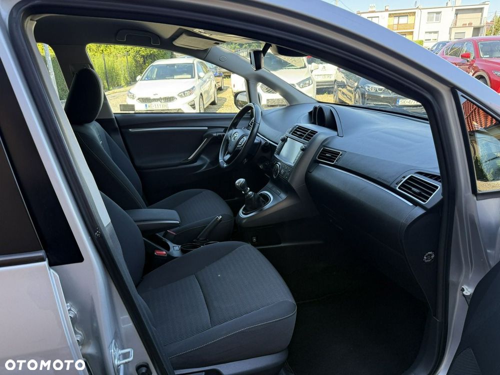 Toyota Verso 1.6 D-4D Active 7os EU6 - 21