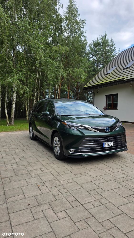 Toyota Sienna - 5