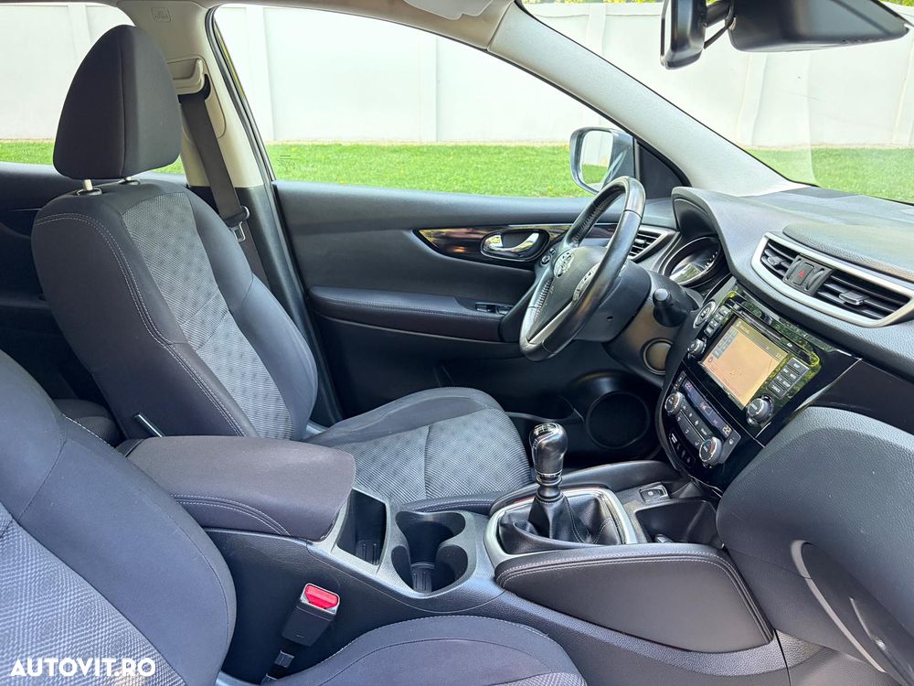 Nissan Qashqai 1.5 DCI Start/Stop N-Connecta - 19