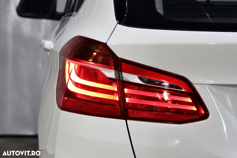 BMW Seria 2 218d Aut. - 36