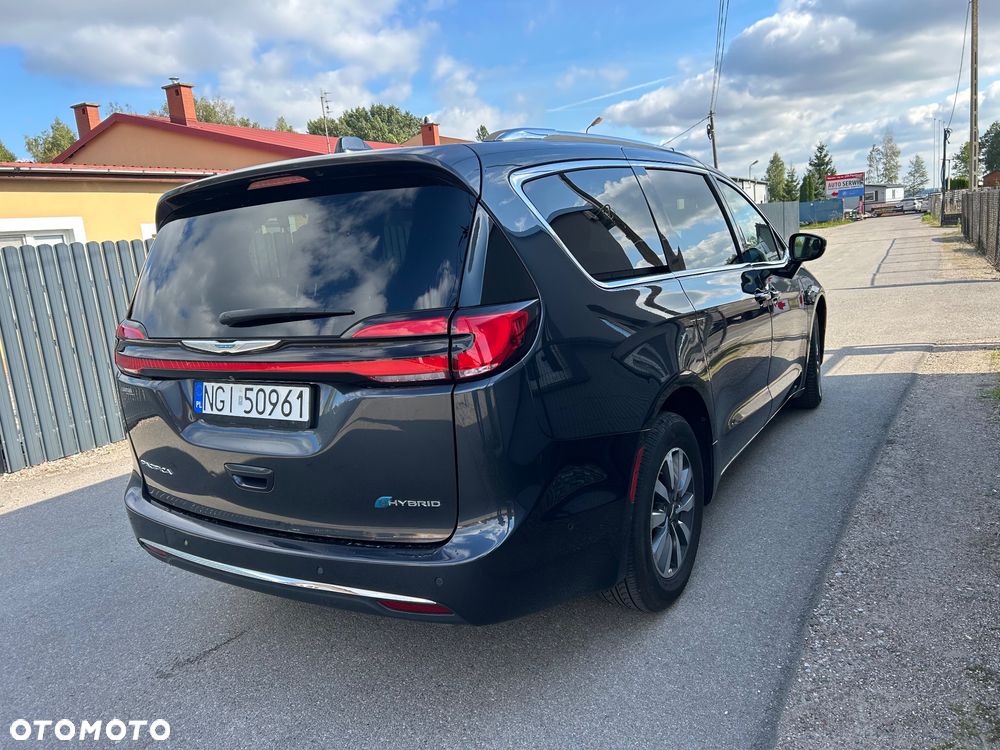 Chrysler Pacifica - 3