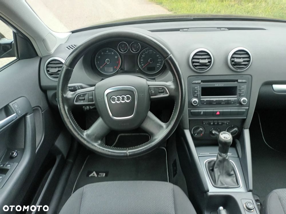 Audi A3 Sportback 1.6 Attraction - 20