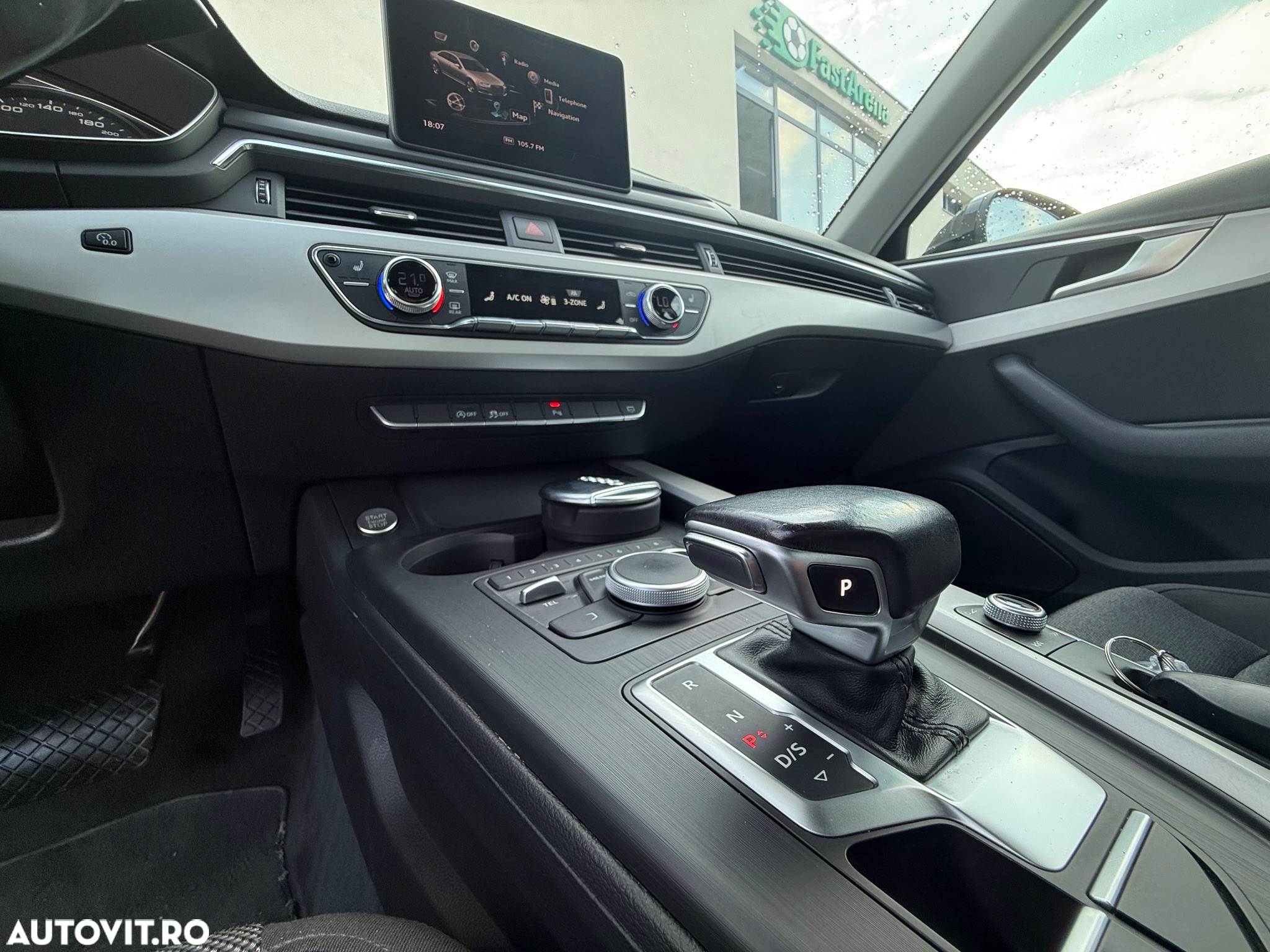 Audi A4 2.0 TDI S tronic - 9