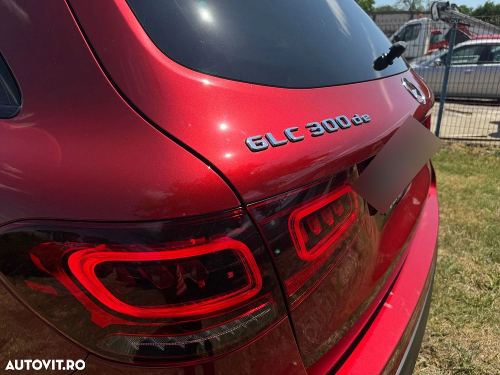 Mercedes-Benz GLC 300 de 4Matic 9G-TRONIC AMG Line - 4