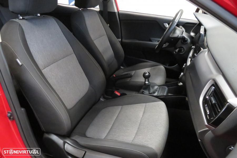 Kia Stonic 1.2 MPi Dynamic - 20