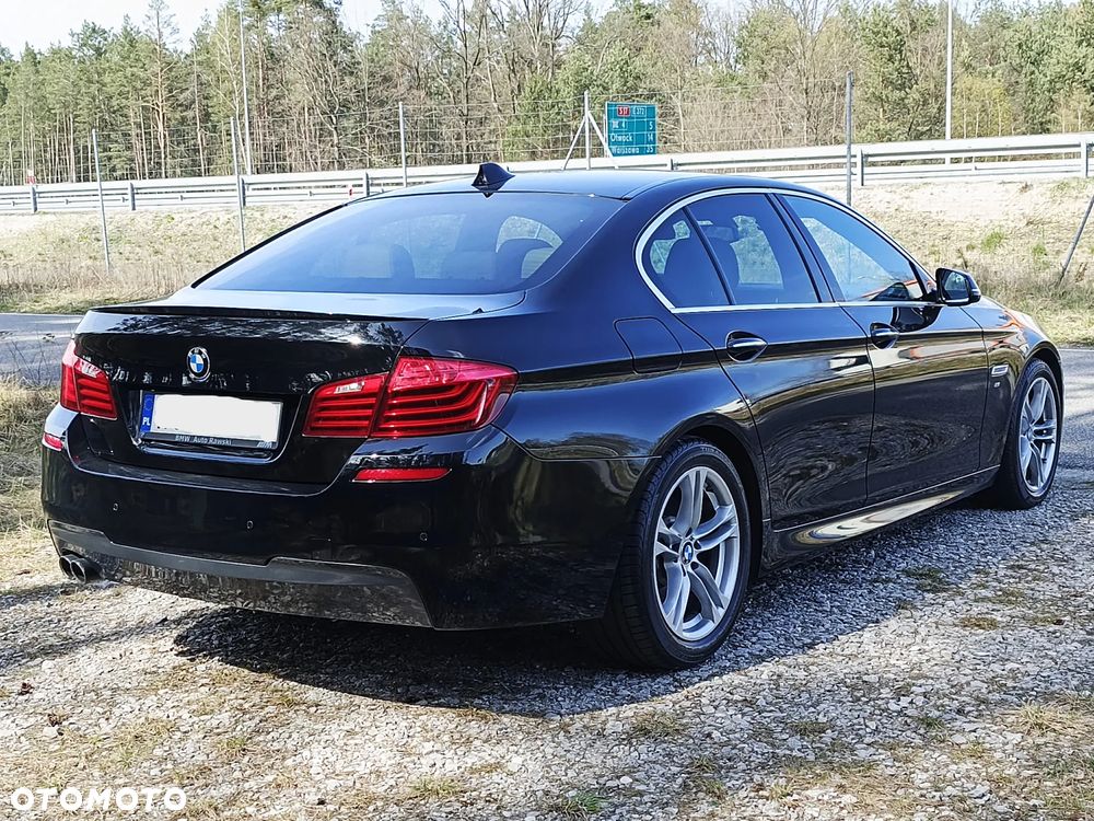 BMW Seria 5 520d xDrive - 9