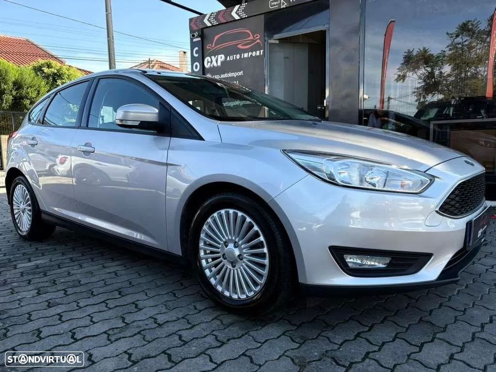 Ford Focus 1.5 EcoBlue S&S Aut. COOL&CONNECT - 4