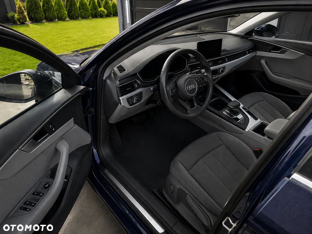 Audi A4 Limousine - 5
