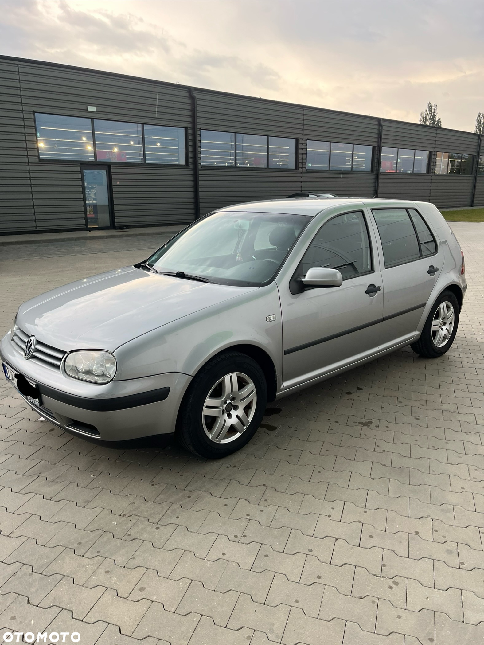 Volkswagen Golf IV 1.9 TDI Comfortline - 2