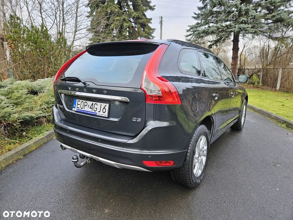 Volvo XC 60 D3 Momentum - 4