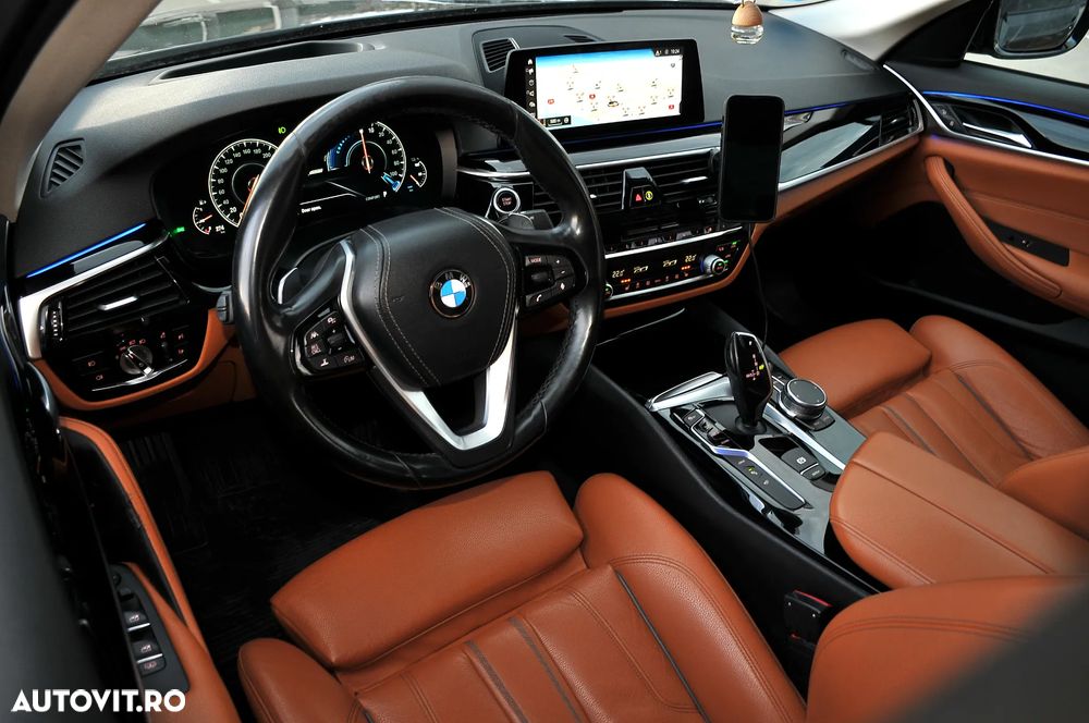 BMW Seria 5 530e xDrive AT PHEV - 16