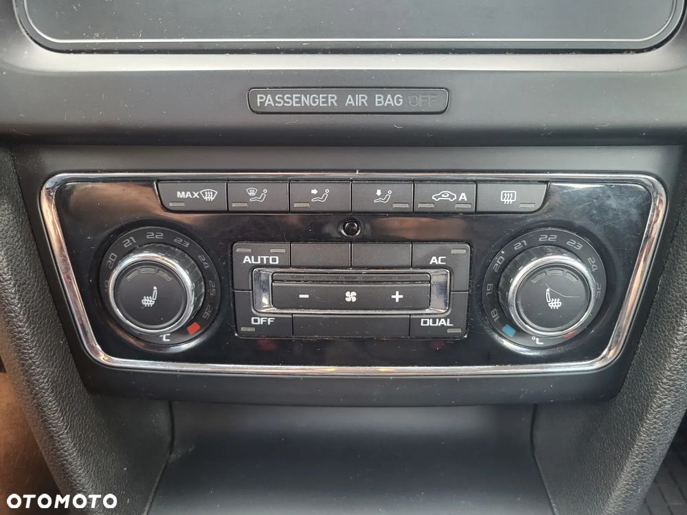 Skoda Superb 1.6 TDI GreenLine - 18