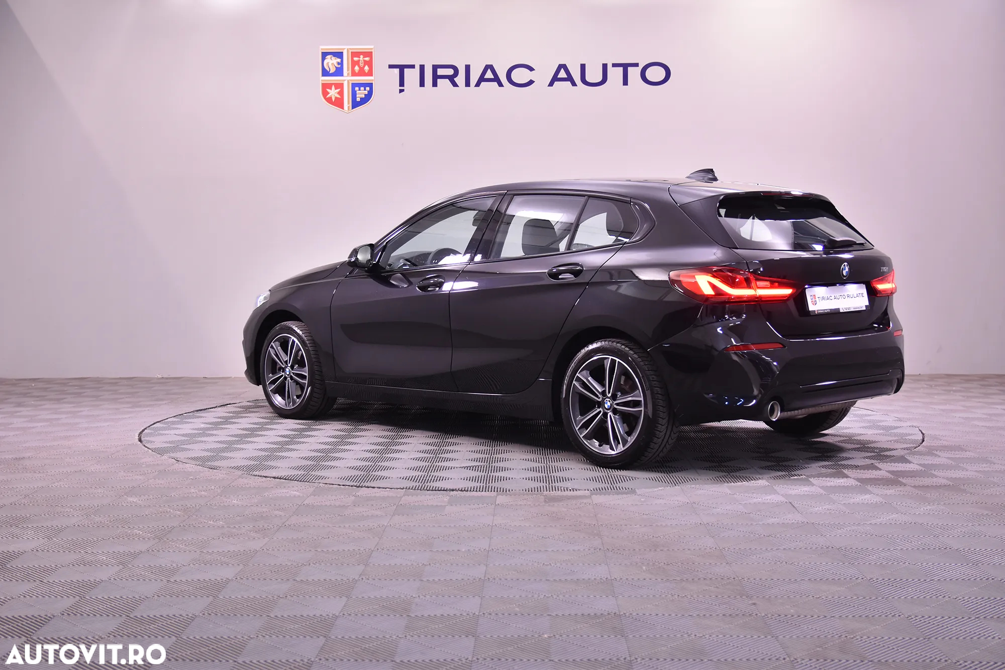 BMW Seria 1 118i Aut. - 3
