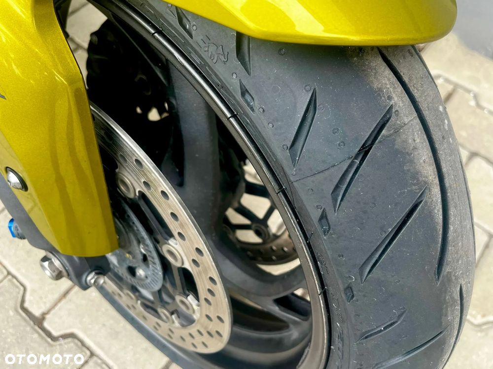 Honda CB - 8