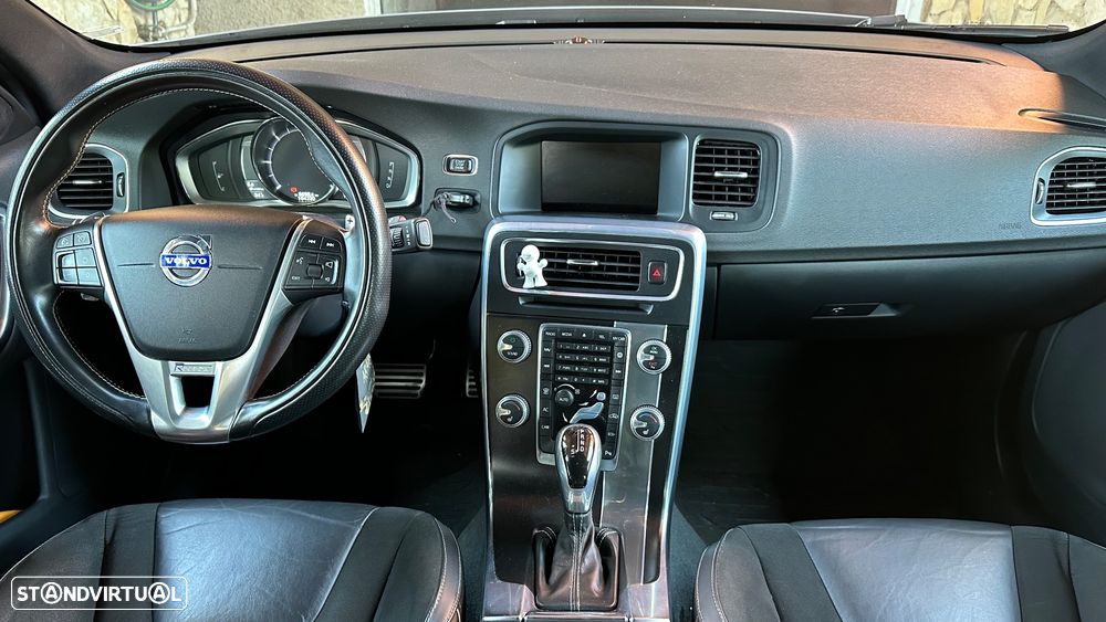 Volvo S60 2.0 D4 R-Design Momentum Geartronic - 10