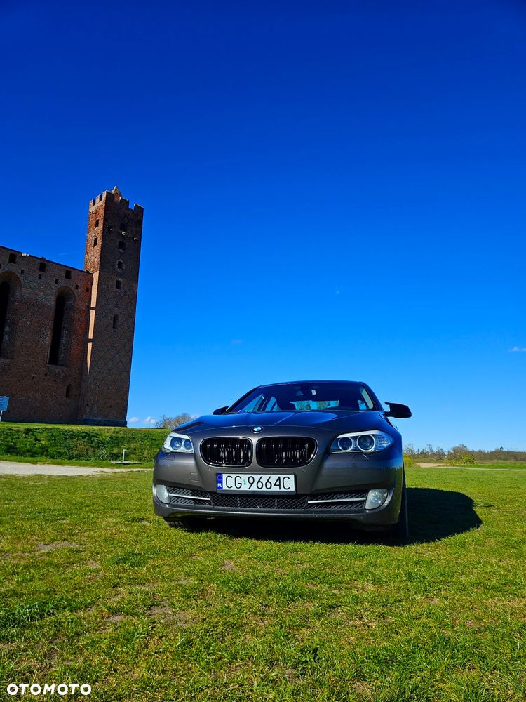 BMW Seria 5 520d - 5