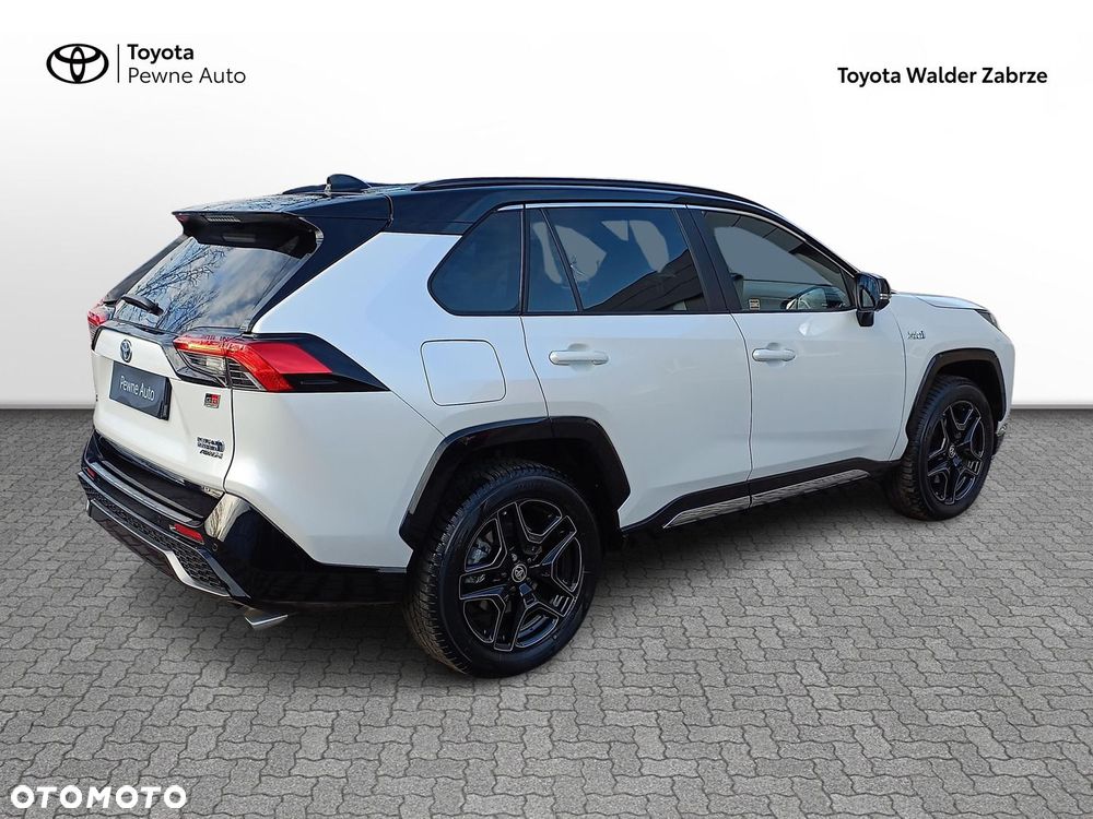 Toyota RAV4 - 10