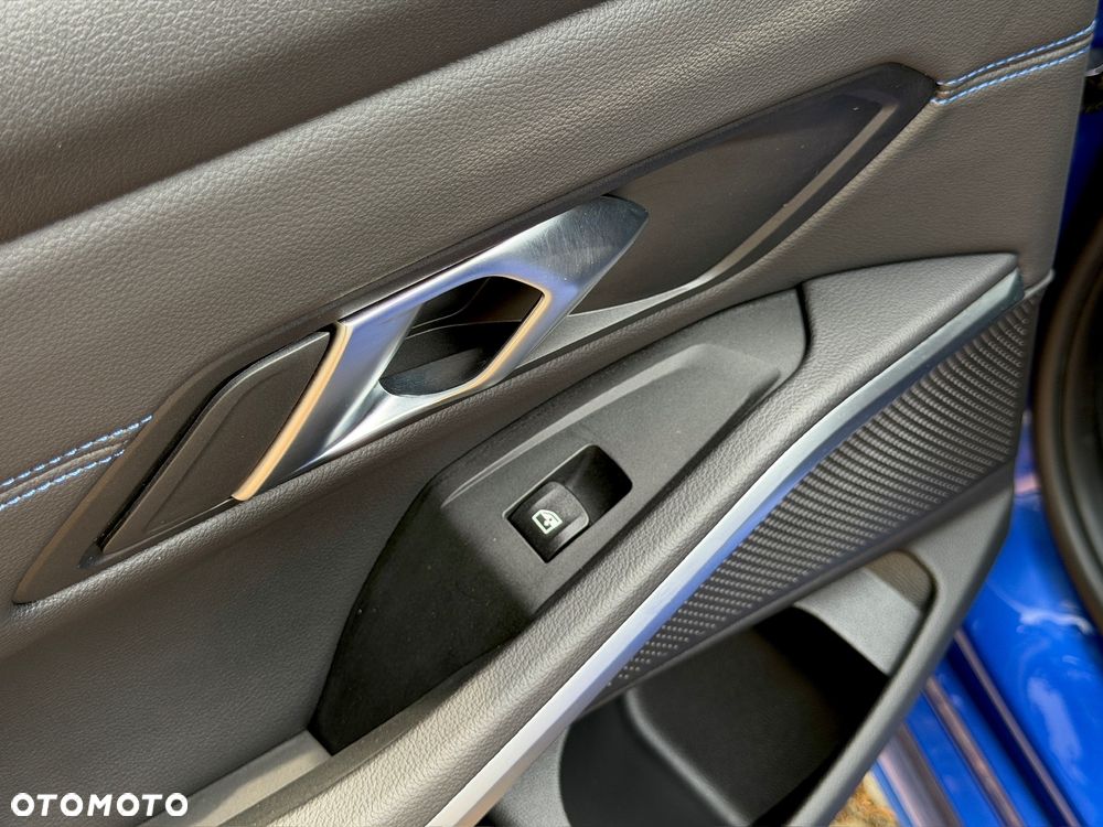 BMW Seria 3 330i M Sport sport - 30
