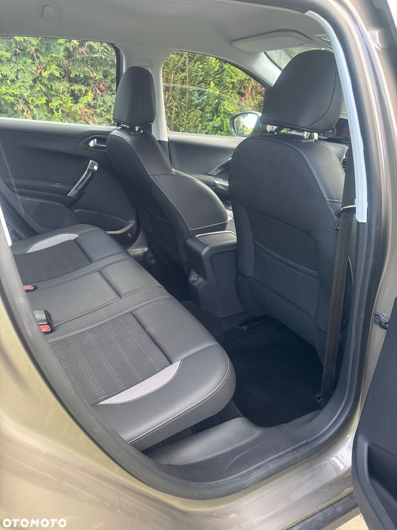 Peugeot 2008 1.2 Pure Tech Active S&S - 14