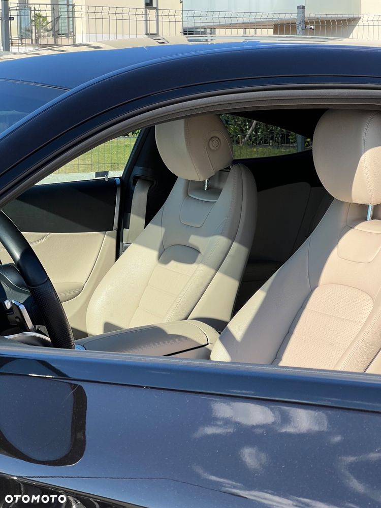 Mercedes-Benz Klasa C 220 d Coupe 9G-TRONIC AMG Line - 11