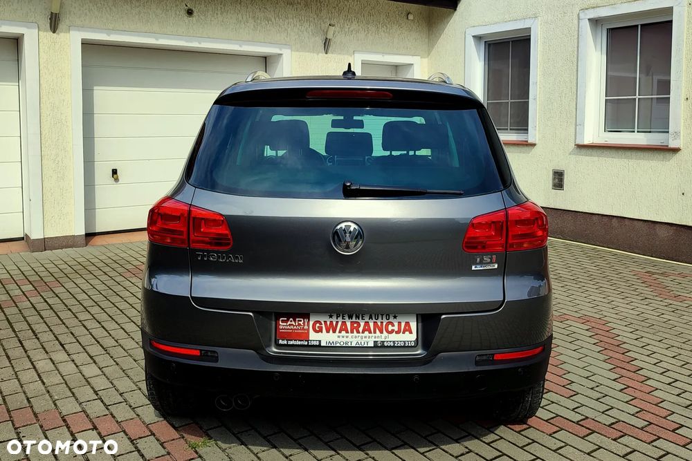 Volkswagen Tiguan - 12