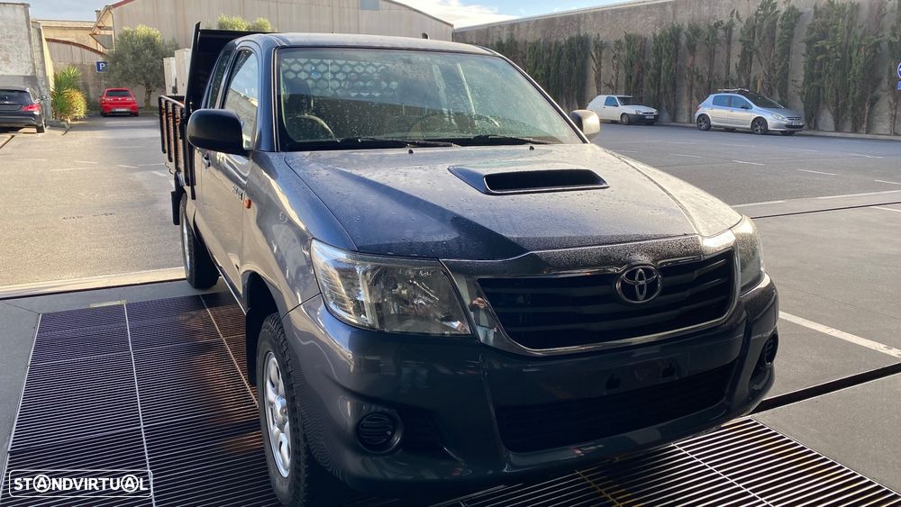 Toyota Hilux 2.5 D-4D 4WD CE CM AC - 1