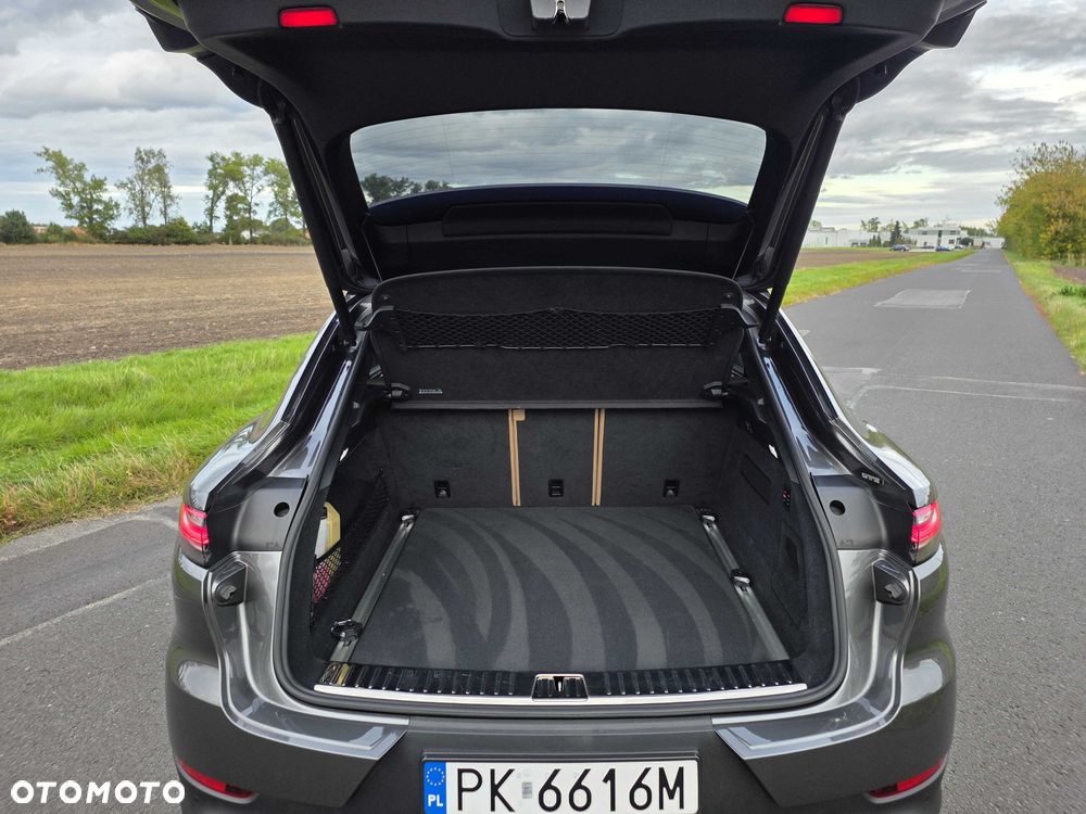 Porsche Cayenne - 6