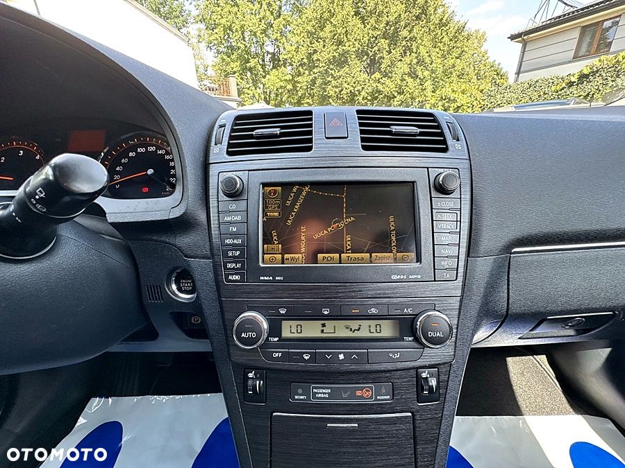 Toyota Avensis 2.0 D-4D Sol plus+NAVI - 28