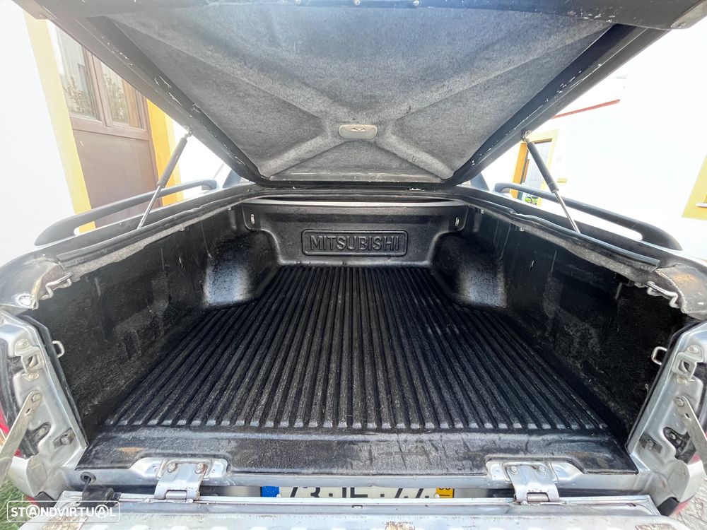 Mitsubishi L200 2.5 DI-D CD Strakar 2WD - 10